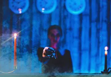 Перформанс Отель проклятых: Реинкарнация Отель проклятых: Реинкарнация